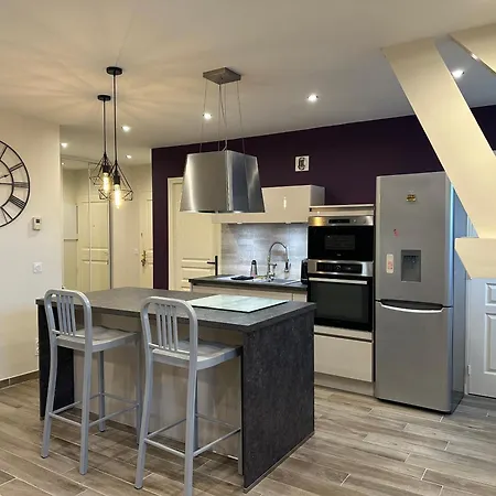 Appartement A Beaune Avec Parking Exterior photo