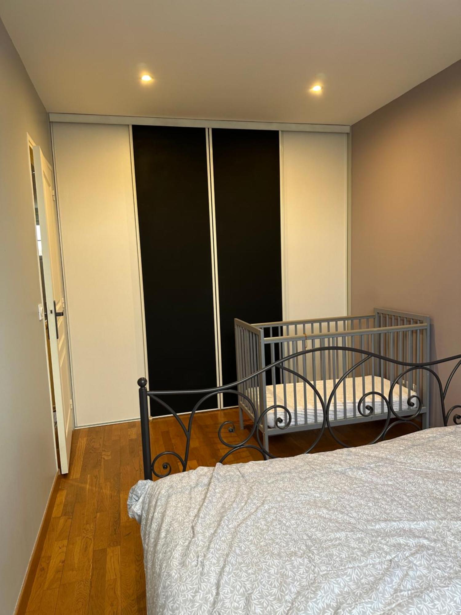 Apartment A Beaune Avec Parking *